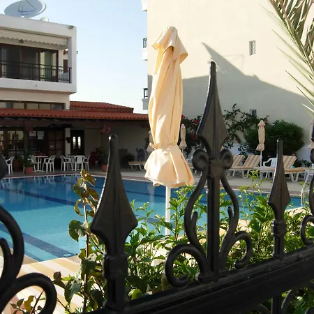 Philippos & Aparthotel Andimakhia