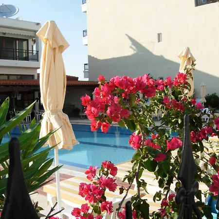 アパートホテル Philippos &