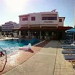 Philippos & Aparthotel