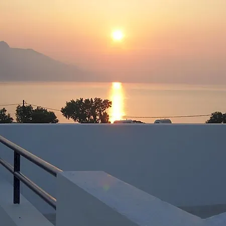 Philippos & Aparthotel 3*