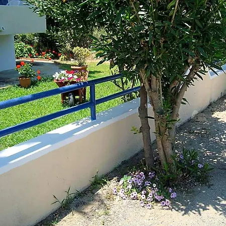 Philippos & Aparthotel