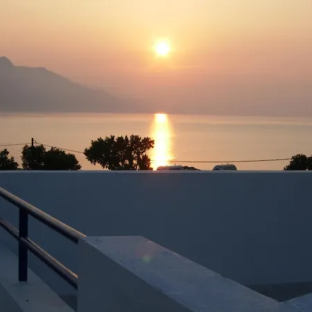 Aparthotel Philippos & 3*