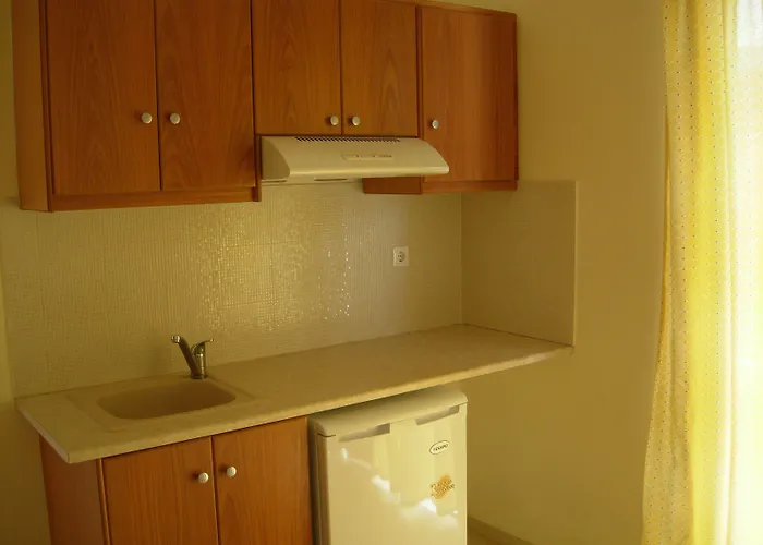 Philippos & Aparthotel 3*