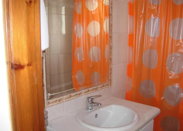 Aparthotel Philippos & 3*