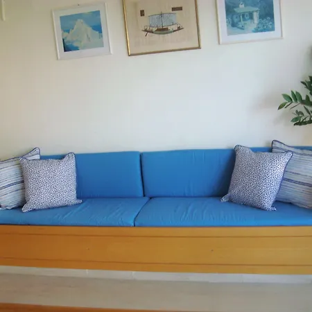 Aparthotel Philippos & 3*